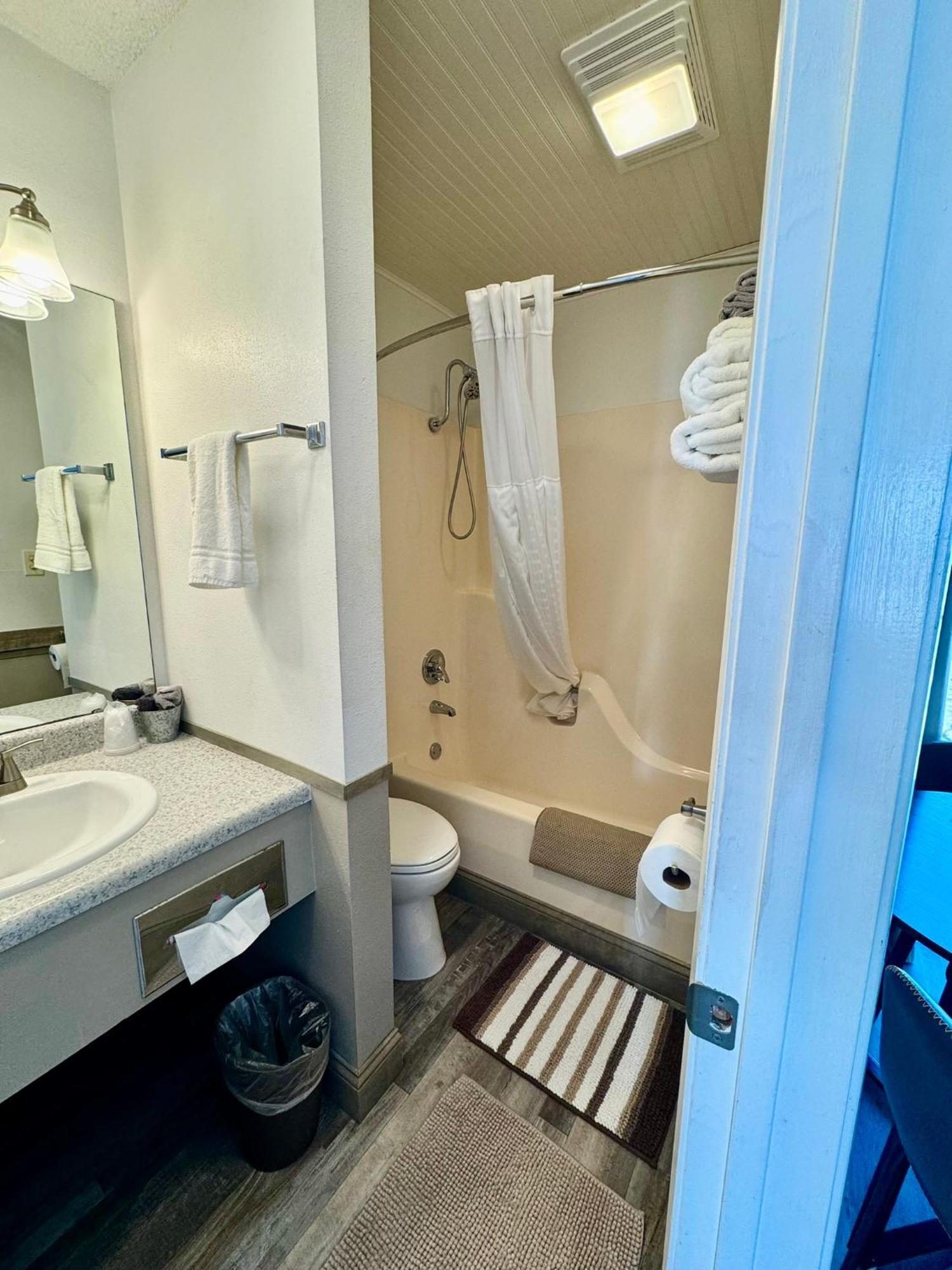 Mountain View Guest Motel Екстериор снимка